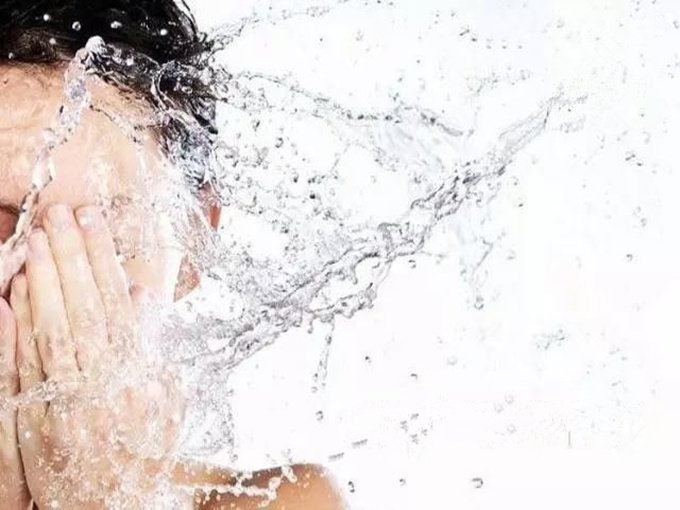 QUAL È L'EFFETTO DELLA BETAINA SULLA PELLE?